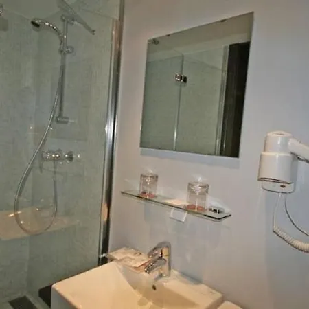 Madanis Liceo Hotel