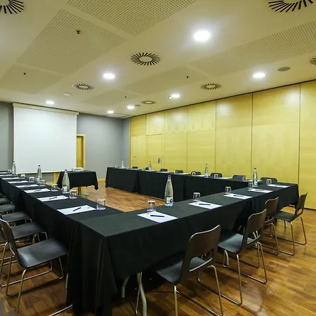 Eurohotel Barcelona Granvia Fira 4*
