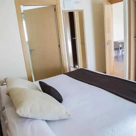 Apartment Aura Park Fira Bcn