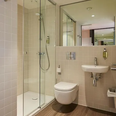 Easyhotel Barcelona Fira Hotel
