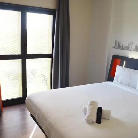 Easyhotel Barcelona Fira L'Hospitalet de Llobregat