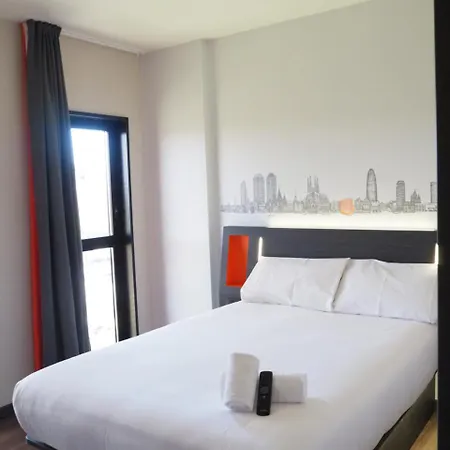 Easyhotel Barcelona Fira Hotel 2*