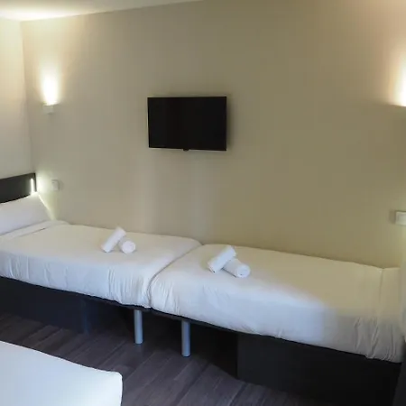 Easyhotel Barcelona Fira 2* L'Hospitalet de Llobregat