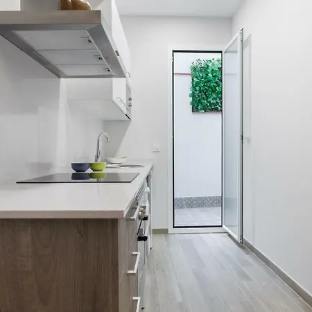 Apartment Beautiful 20 Minutes From Center L'Hospitalet de Llobregat
