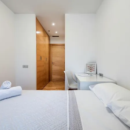 Apartment Plaza Europa Fira Gran Via *