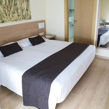 Aura Park Fira Bcn Apartment