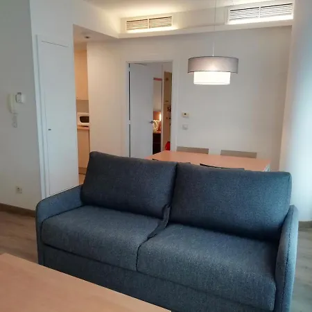Aura Park Fira Bcn Apartment