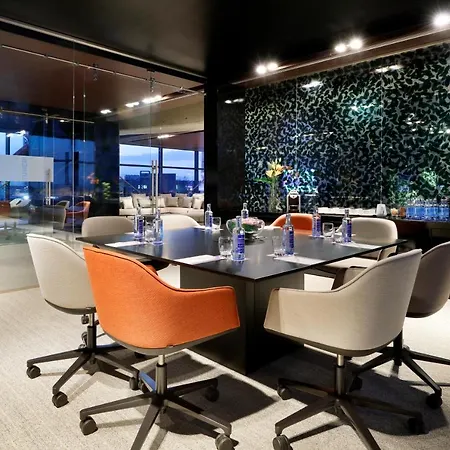 Hyatt Regency Barcelona Tower 5* L'Hospitalet de Llobregat