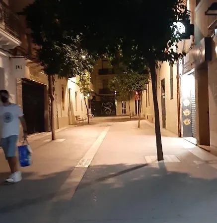 Homestay Carrer Santa Eulalia- Hospitalet De Llobregat- Bcn *