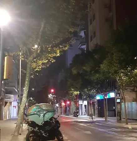 Homestay Carrer Santa Eulalia- Hospitalet De Llobregat- Bcn *