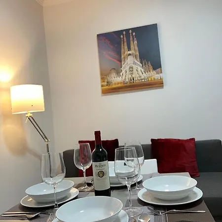 New Camp Nou Apartment/diret Airport,beautiful Apartment *