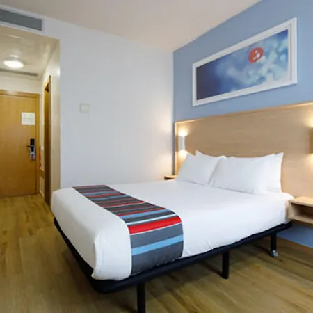 Hotel Travelodge Barcelona Fira 3*