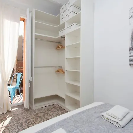Colour Pop Fira By Myrentalhost Apartment L'Hospitalet de Llobregat