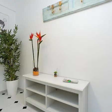 Click&flat Fira Castelao *