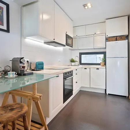 Apartamento Bcn: ¡exclusivos Y Cerca Del Camp Nou!