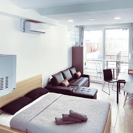 Camp Nou & Fira Business Lofts *