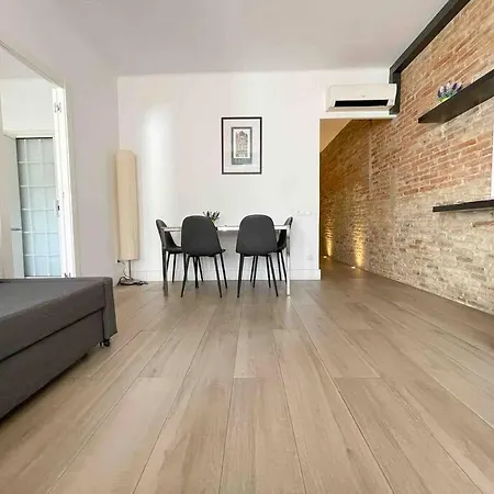 @hostourist Bcn Fira Granvia Plaza Europa-justicia * L'Hospitalet de Llobregat