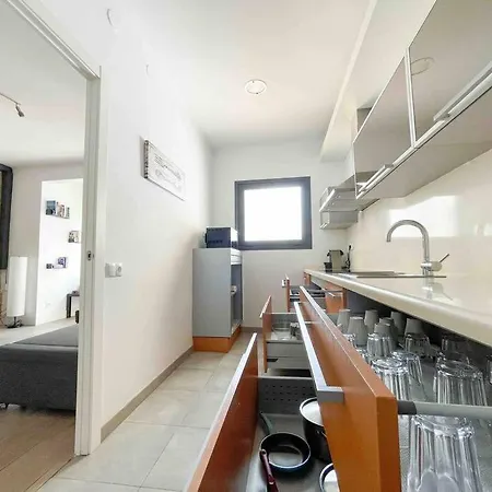 Apartment @hostourist Bcn Fira Granvia Plaza Europa-justicia L'Hospitalet de Llobregat