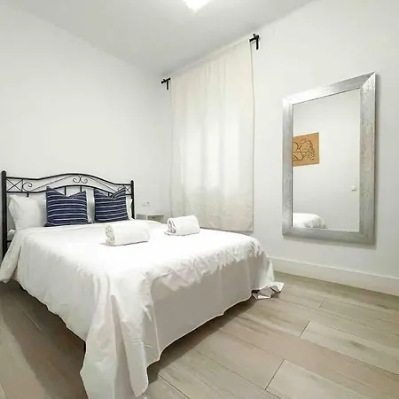 @hostourist Bcn Fira Granvia Plaza Europa-justicia L'Hospitalet de Llobregat