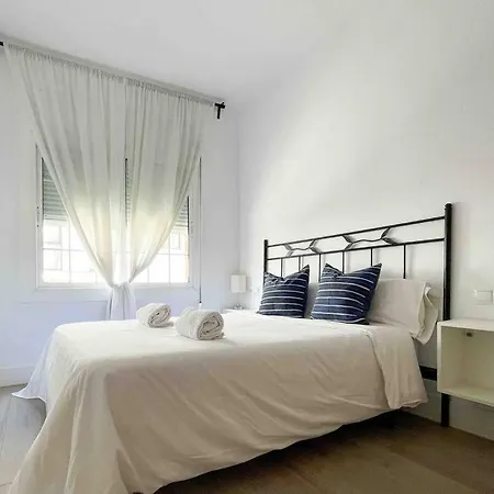 Apartment @hostourist Bcn Fira Granvia Plaza Europa-justicia