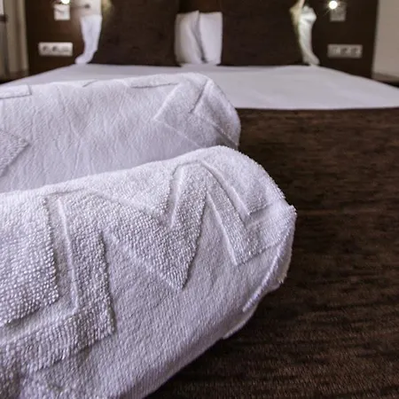 Apartamento Turisticos Madanis L'Hospitalet de Llobregat