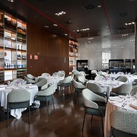Hotel Alexandre Fira Congress 4*