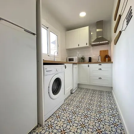 Apartment 'walk To Camp Nou' Stylish 3bd Smart Tv Wifi *