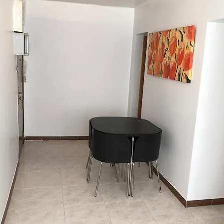New! For 3 People Near Fira Gran Via