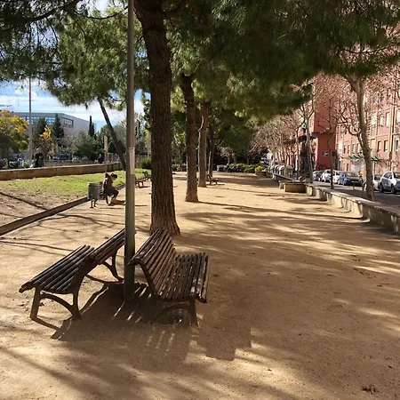 New! For 3 People Near Fira Gran Via *