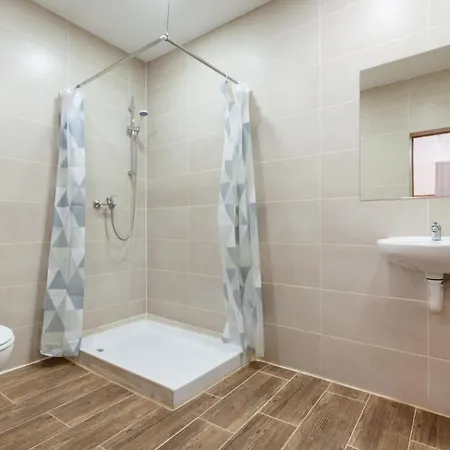 Camp Nou & Fira Business Lofts Aparthotel