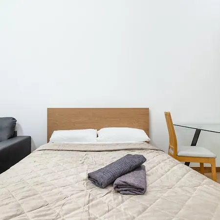 Aparthotel Camp Nou & Fira Business Lofts *