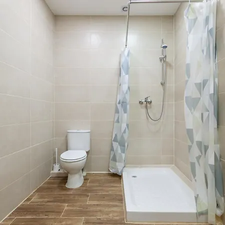 Camp Nou & Fira Business Lofts Aparthotel *