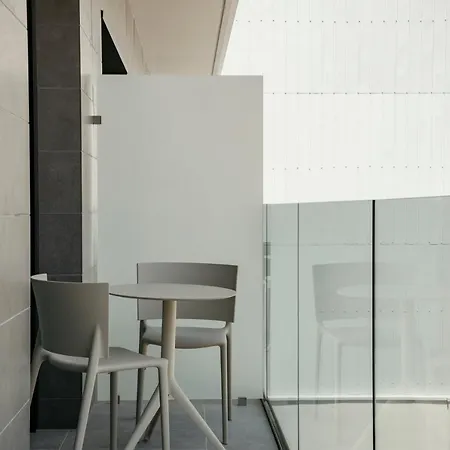 Europa Apartment *