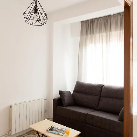 Bcn Stunning Getaway @direct Metro From Airport