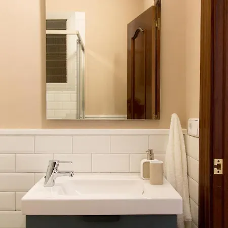 Apartment Bcn Stunning Getaway @direct Metro From Airport L'Hospitalet de Llobregat