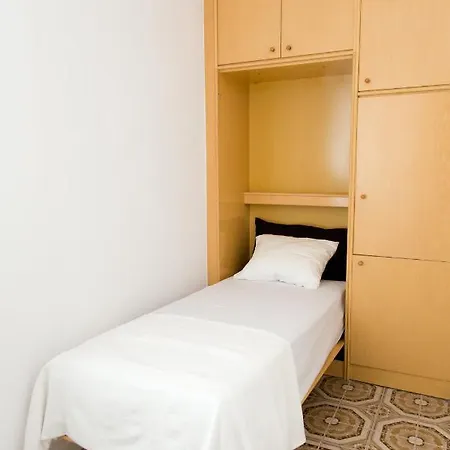Apartment Bcn Stunning Getaway @direct Metro From Airport