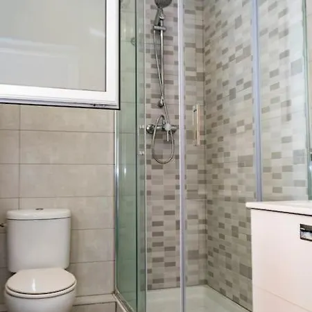 Spacious With Terrace Ariqus Apartment *