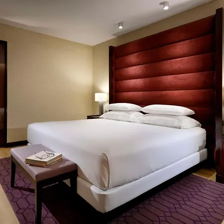 Hyatt Regency Barcelona Tower 5* L'Hospitalet de Llobregat