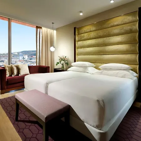 Hyatt Regency Barcelona Tower 5*