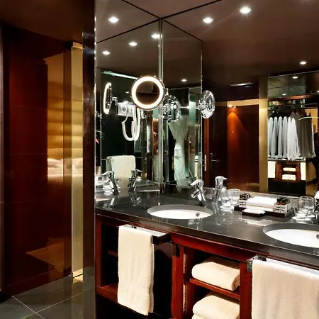 Hyatt Regency Barcelona Tower Hotel 5*