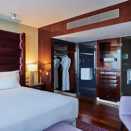 Hyatt Regency Barcelona Tower 5* L'Hospitalet de Llobregat