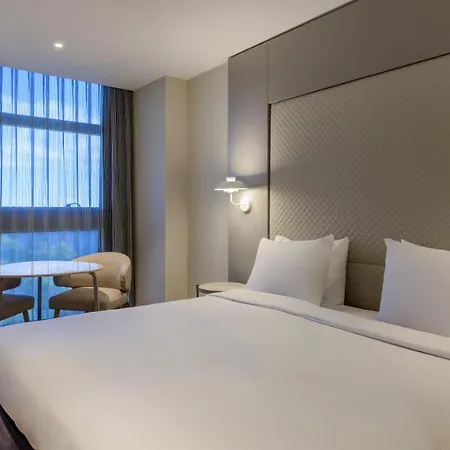 Hotel Ac Som By Marriott 4*