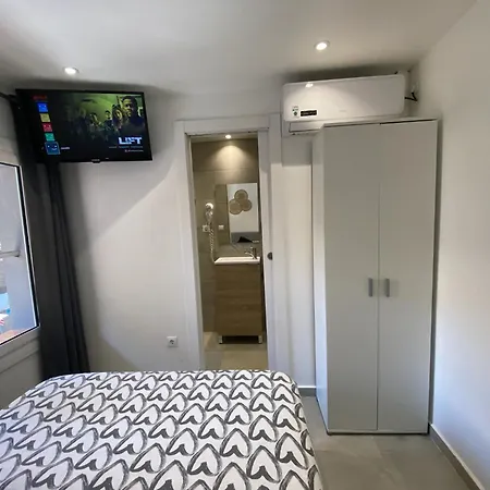 Apartment Con Bano Privado Frente Al Metro L5 Barcelona-hospitalet
