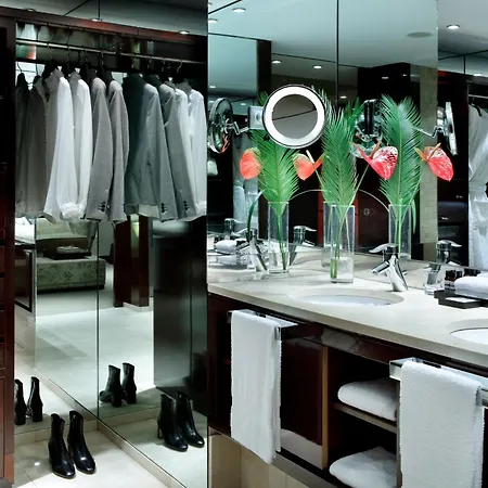 Hyatt Regency Barcelona Tower 5* L'Hospitalet de Llobregat