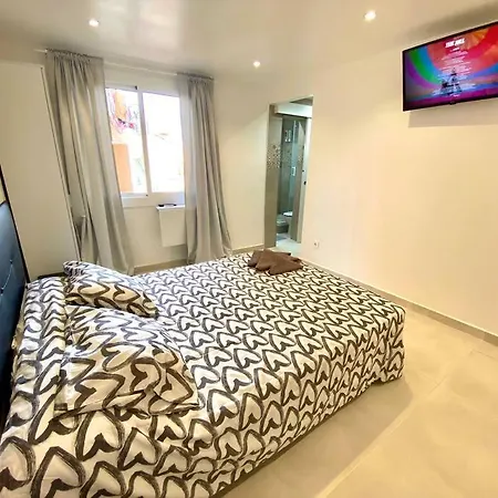 Apartment Con Bano Privado Frente Al Metro L5 Barcelona-hospitalet