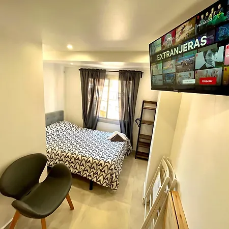 Apartment Con Bano Privado Frente Al Metro L5 Barcelona-hospitalet *