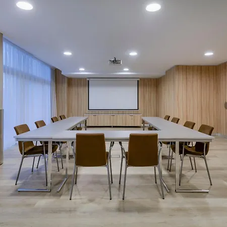 Ac Som By Marriott L'Hospitalet de Llobregat