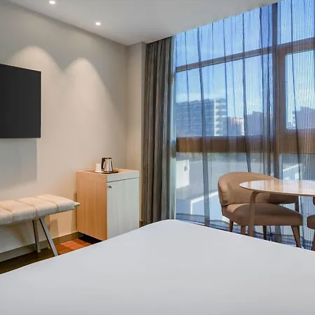 Ac Som By Marriott L'Hospitalet de Llobregat