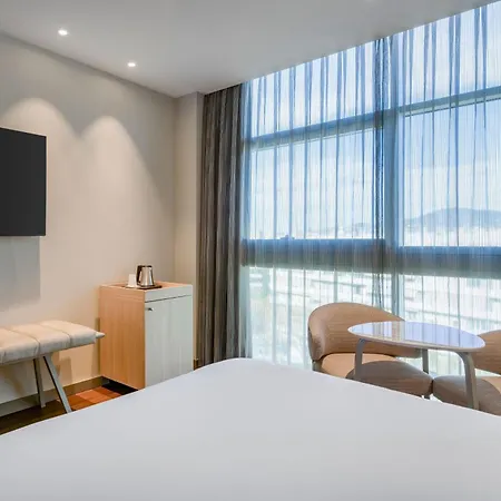Ac Som By Marriott Hotel