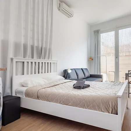 Aparthotel Camp Nou & Fira Business Lofts L'Hospitalet de Llobregat